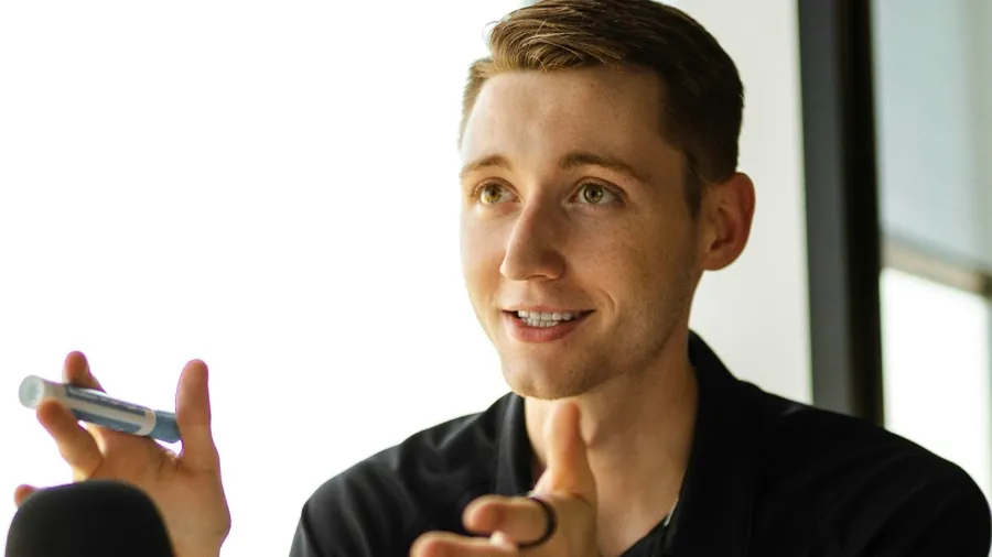 Presenter recording business content